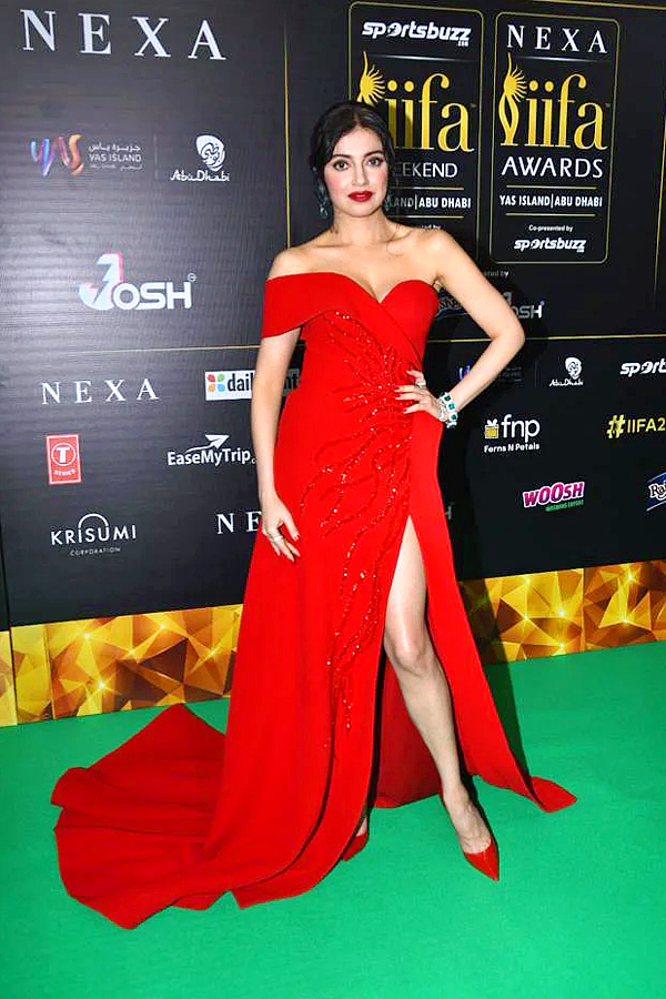 Stars Dazzle IIFA Rocks 2022 Green Carpet Photos - Sakshi25