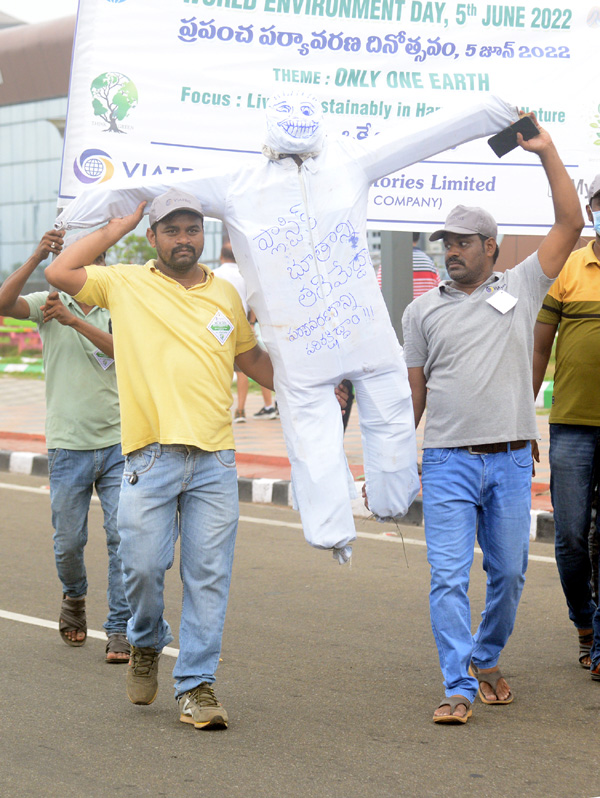 GVMC launches ban on single-use plastic in Visakhapatnam - Sakshi12