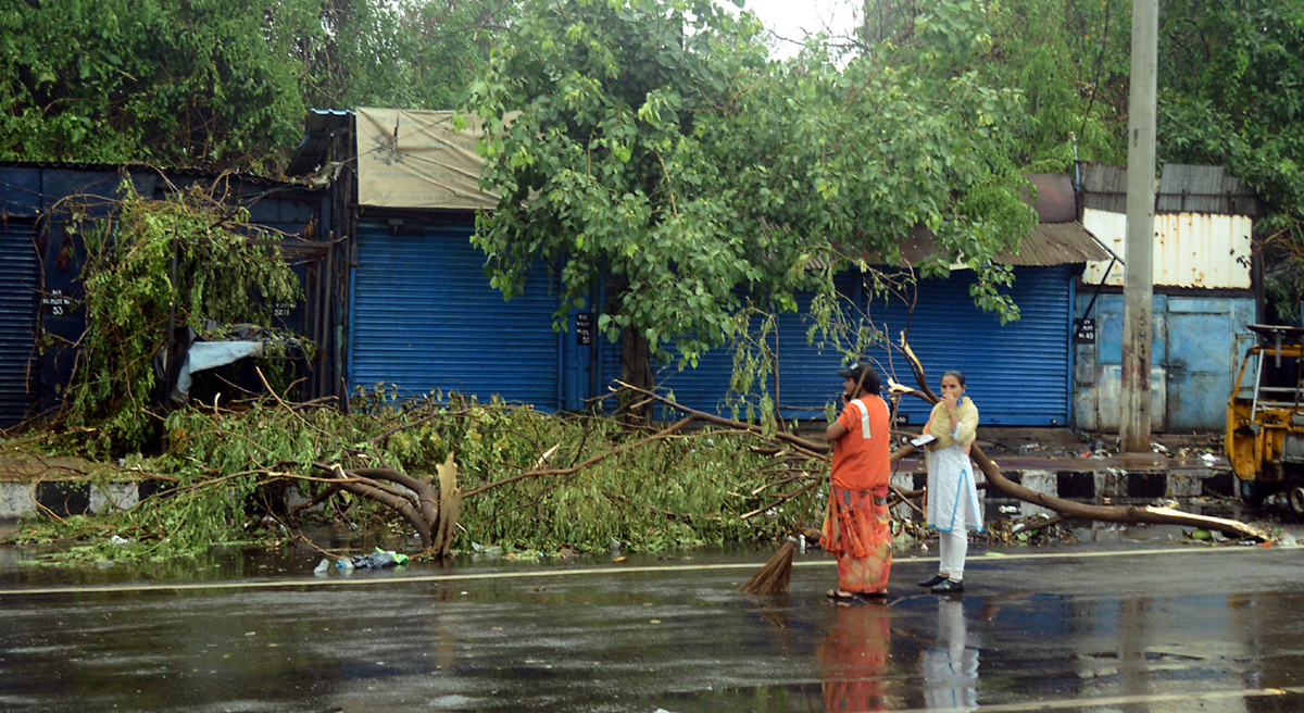 Heavy Rain Fall In Visakhapatanam - Sakshi12