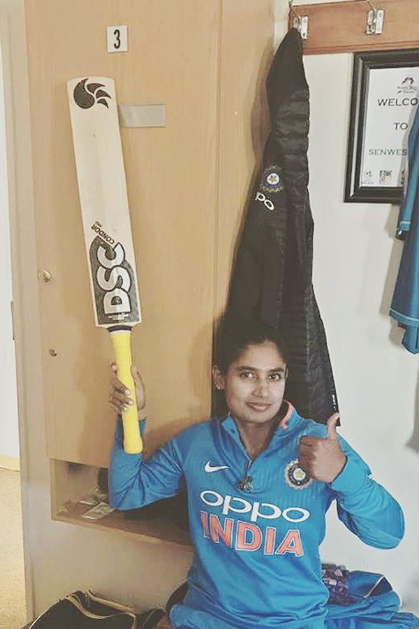 Mithali Raj announces retirement from International cricket Photo Gallery - Sakshi10