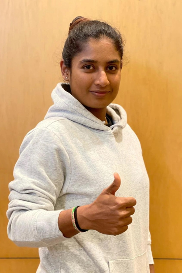 Mithali Raj announces retirement from International cricket Photo Gallery - Sakshi17