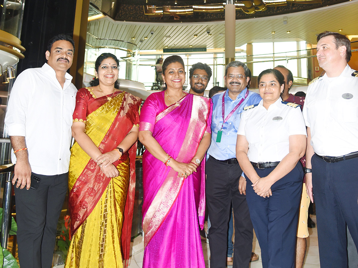 Luxury Ship Cordelia Cruise Arrived In Vizag Photos - Sakshi31