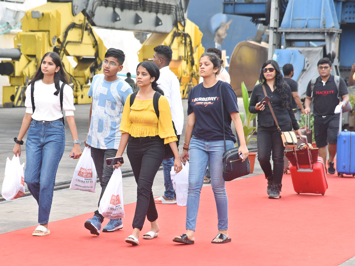 Luxury Ship Cordelia Cruise Arrived In Vizag Photos - Sakshi35