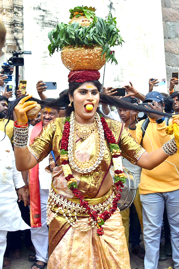 Bonalu Festival 2022 Celebrations At Golconda Fort - Sakshi27