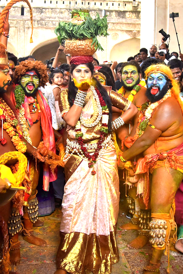 Bonalu Festival 2022 Celebrations At Golconda Fort - Sakshi32