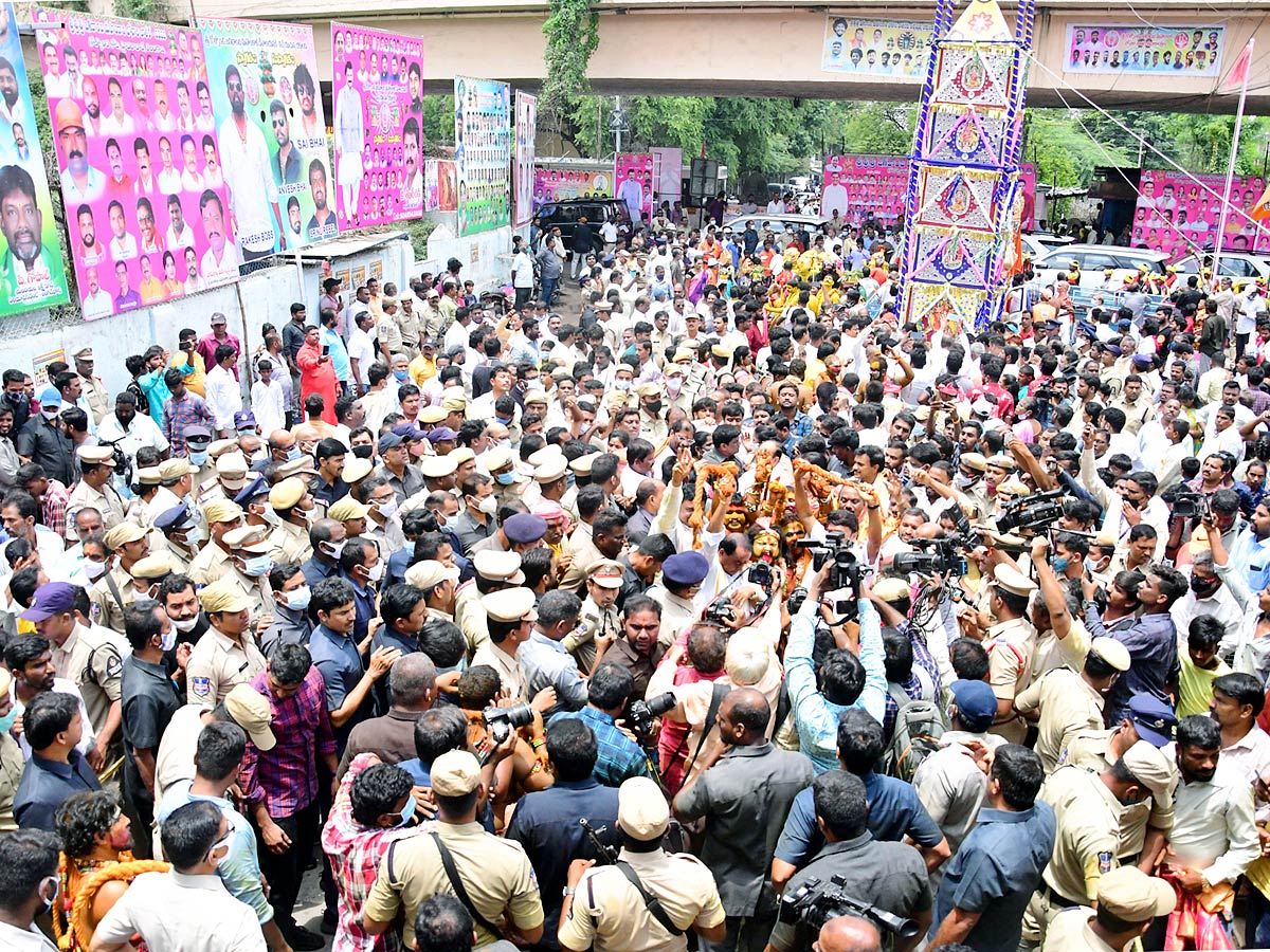 Bonalu Festival 2022 Celebrations At Golconda Fort - Sakshi5