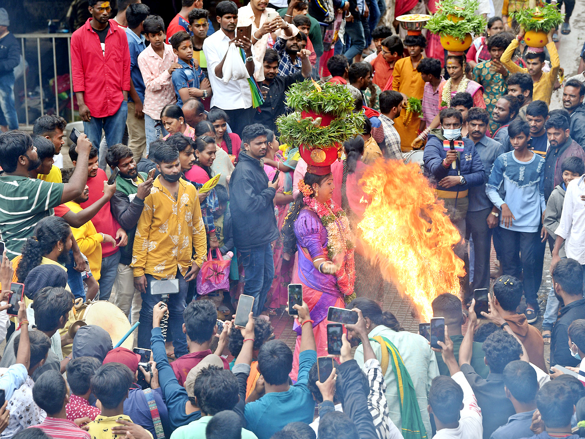 Bonalu Festival 2022 Celebrations At Golconda Fort Photo Gallery - Sakshi10