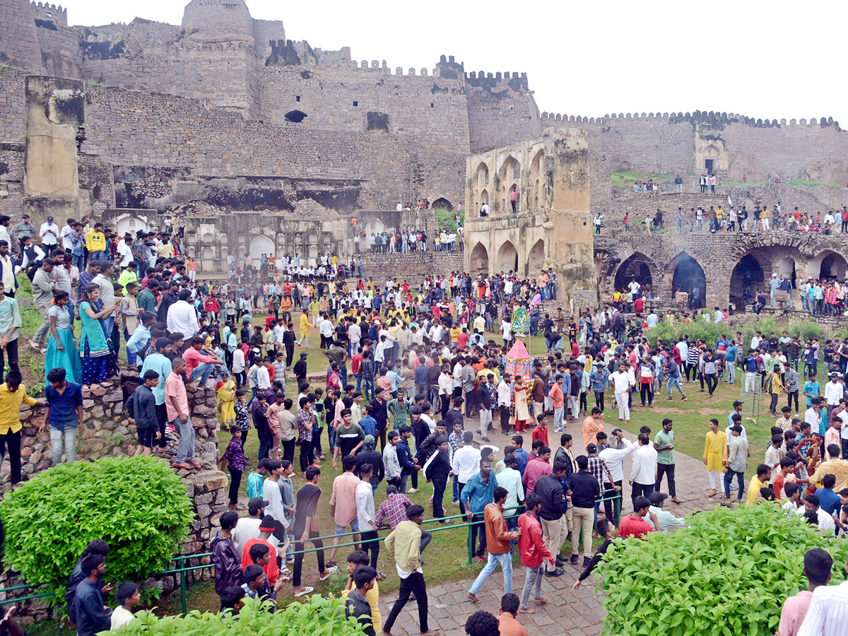 Bonalu Festival 2022 Celebrations At Golconda Fort Photo Gallery - Sakshi18