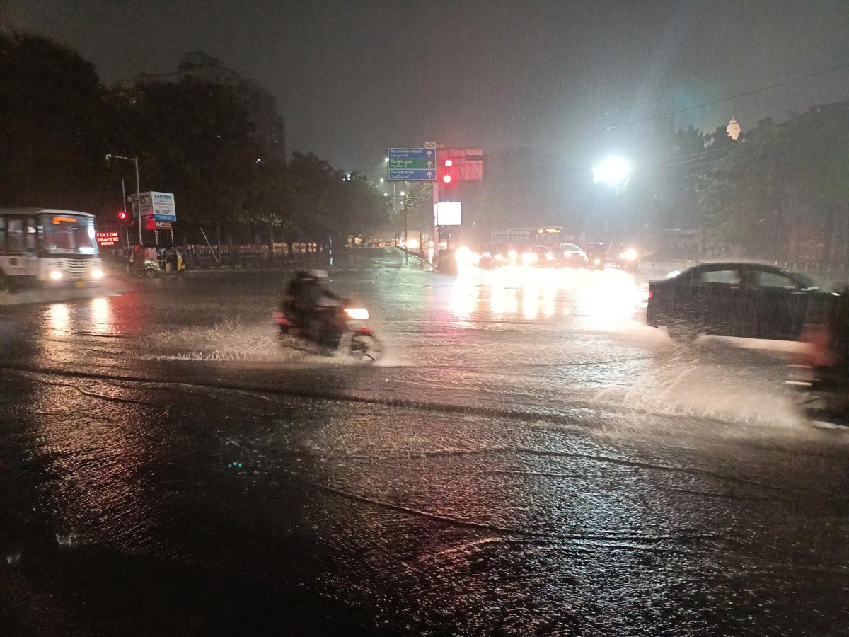 Heavy Rain In Hyderabad Photo Gallery  - Sakshi3