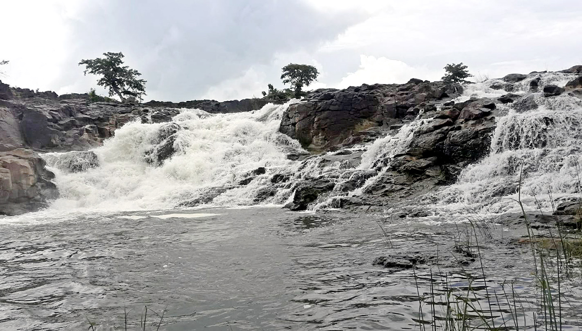 Heavy Rainfall Lashes Telangana Amazing Waterfalls Latest Photos - Sakshi12