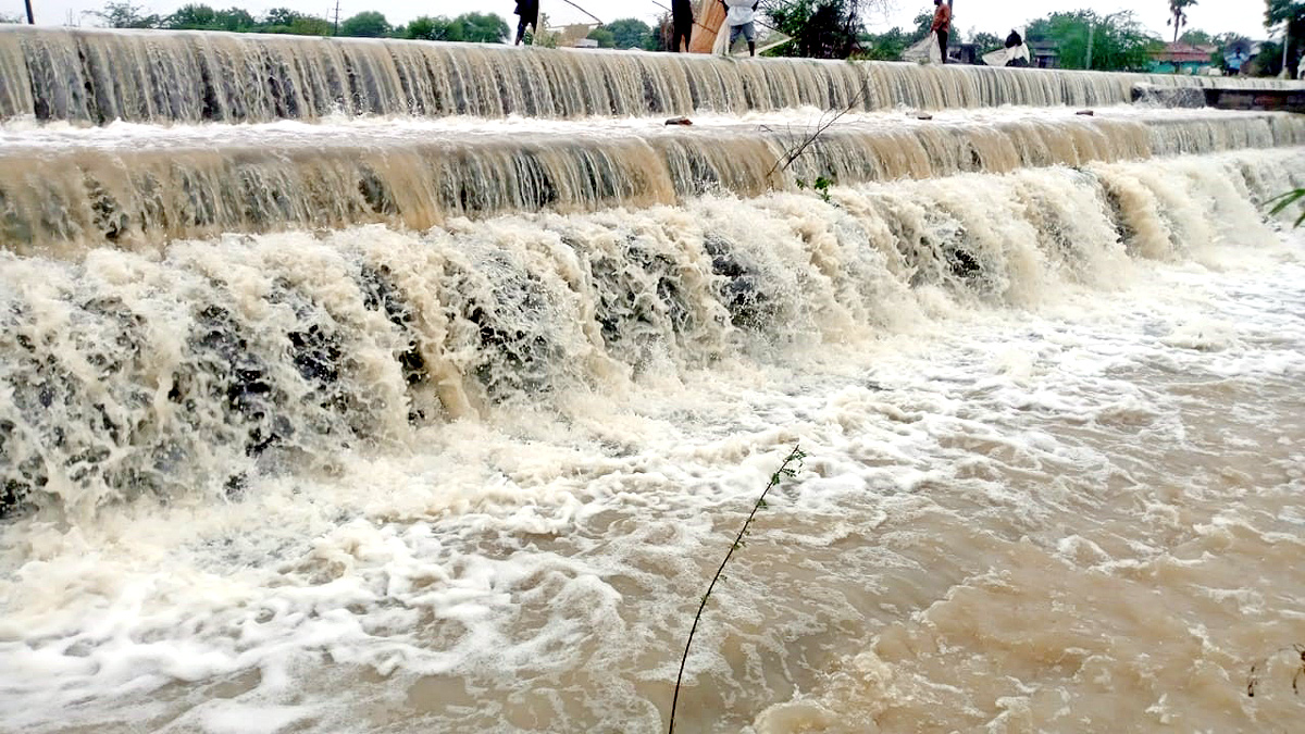 Heavy Rainfall Lashes Telangana Amazing Waterfalls Latest Photos - Sakshi24