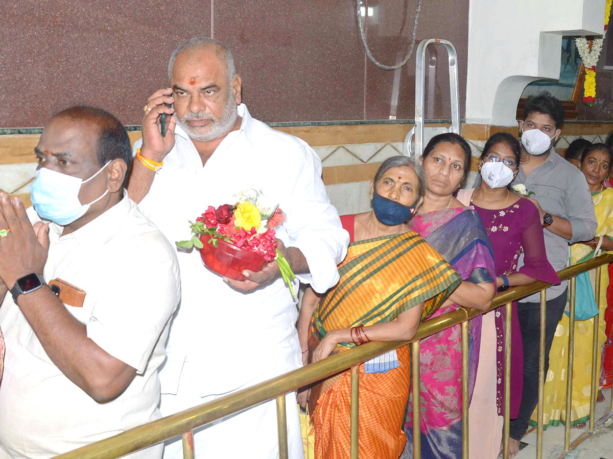 Guru Purnima Celebrations Across Telugu States Photos - Sakshi16