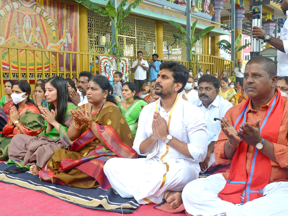 Guru Purnima Celebrations Across Telugu States Photos - Sakshi4