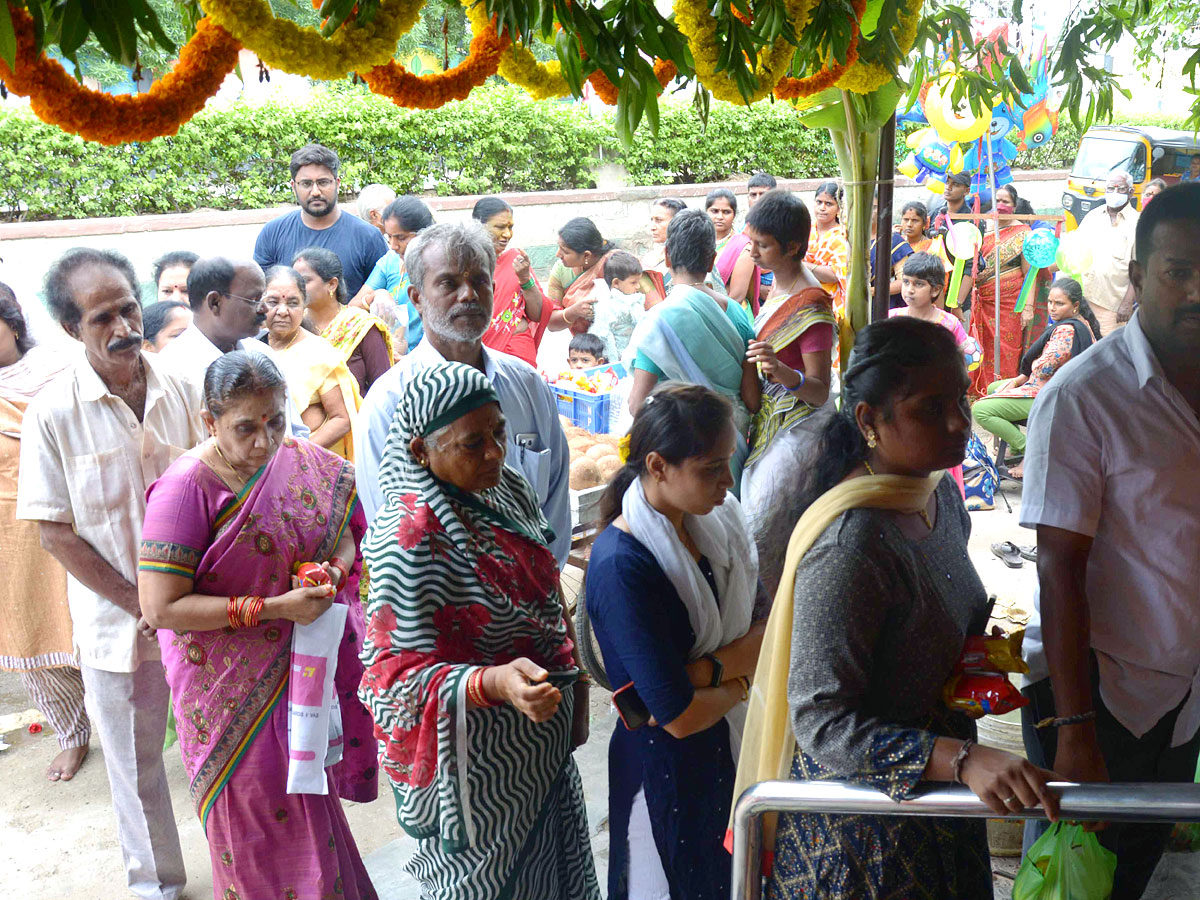 Guru Purnima Celebrations Across Telugu States Photos - Sakshi6