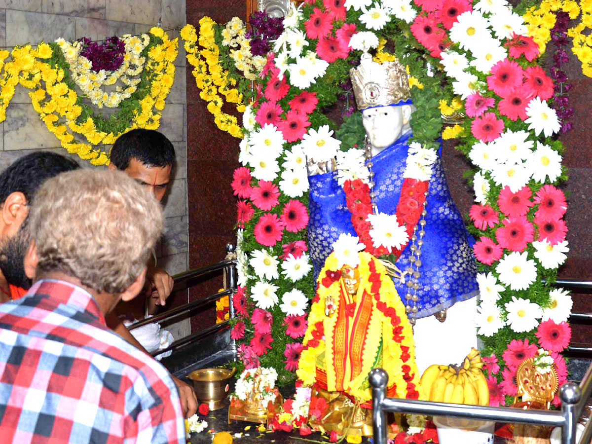 Guru Purnima Celebrations Across Telugu States Photos - Sakshi9