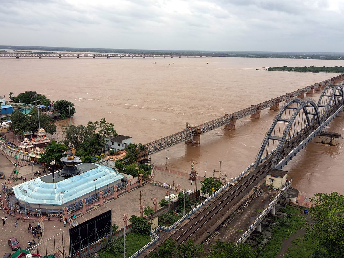 Heavy Rains Inundation Both Andhra Pradesh And Telangana States - Sakshi11