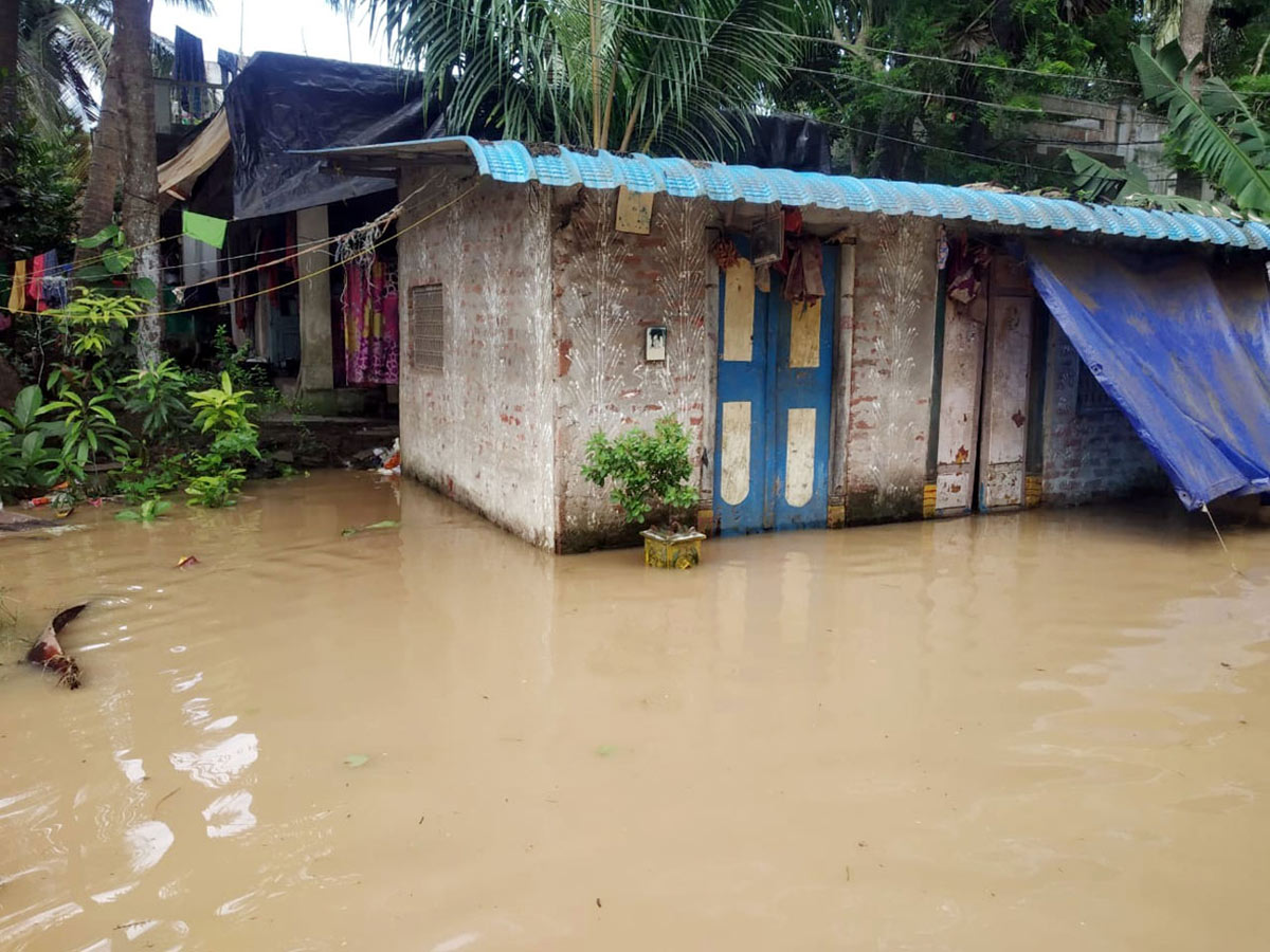 Heavy Rains Inundation Both Andhra Pradesh And Telangana States - Sakshi3