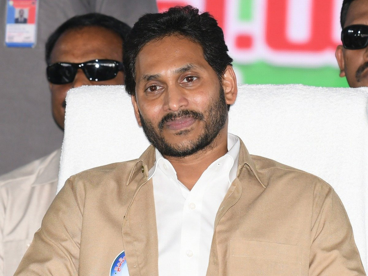 CM YS Jagan launches YSR Vahana Mitra Photo Gallery - Sakshi27