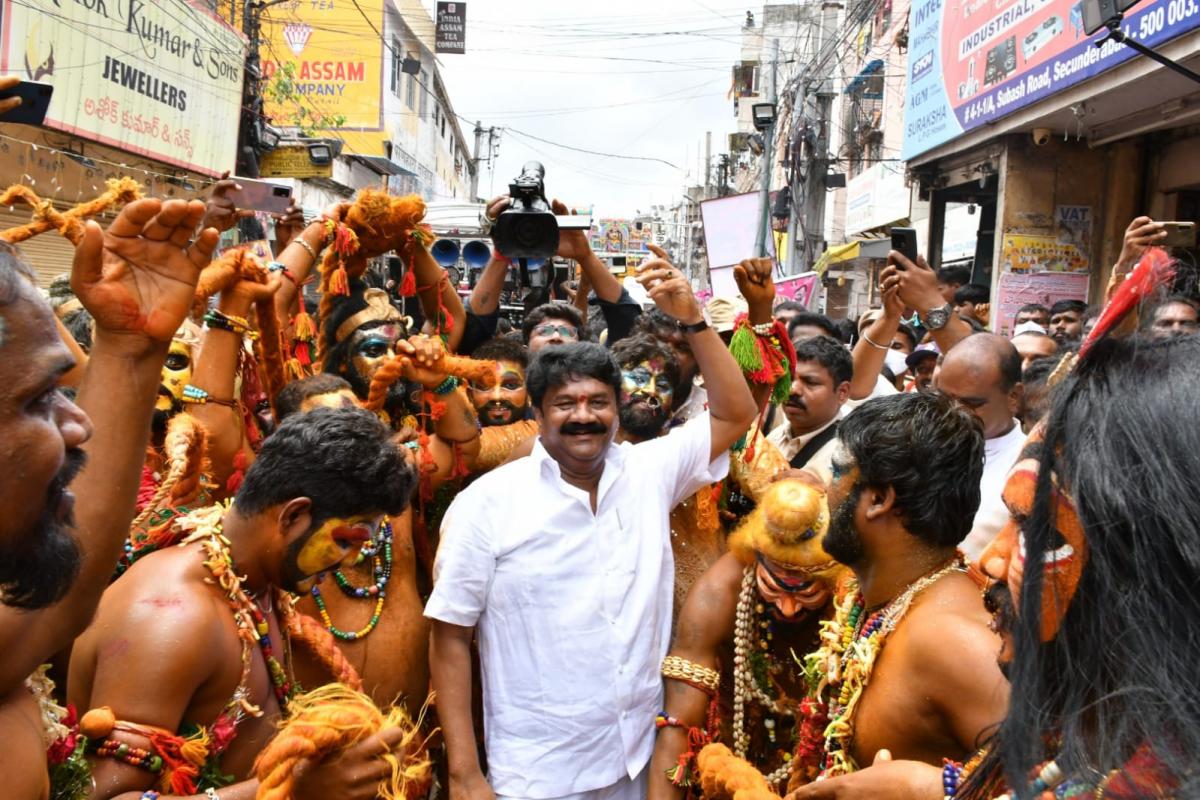 Sri Ujjaini Mahakali Bonalu Photos  - Sakshi12