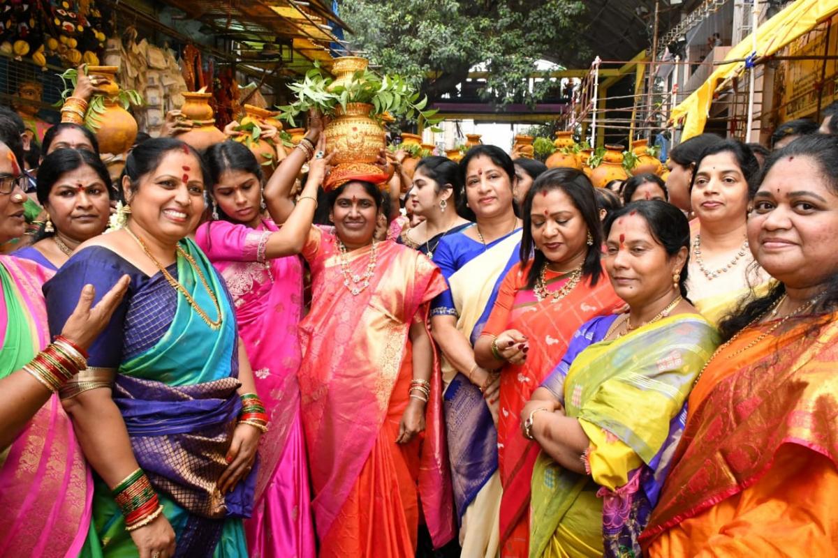 Sri Ujjaini Mahakali Bonalu Photos  - Sakshi15