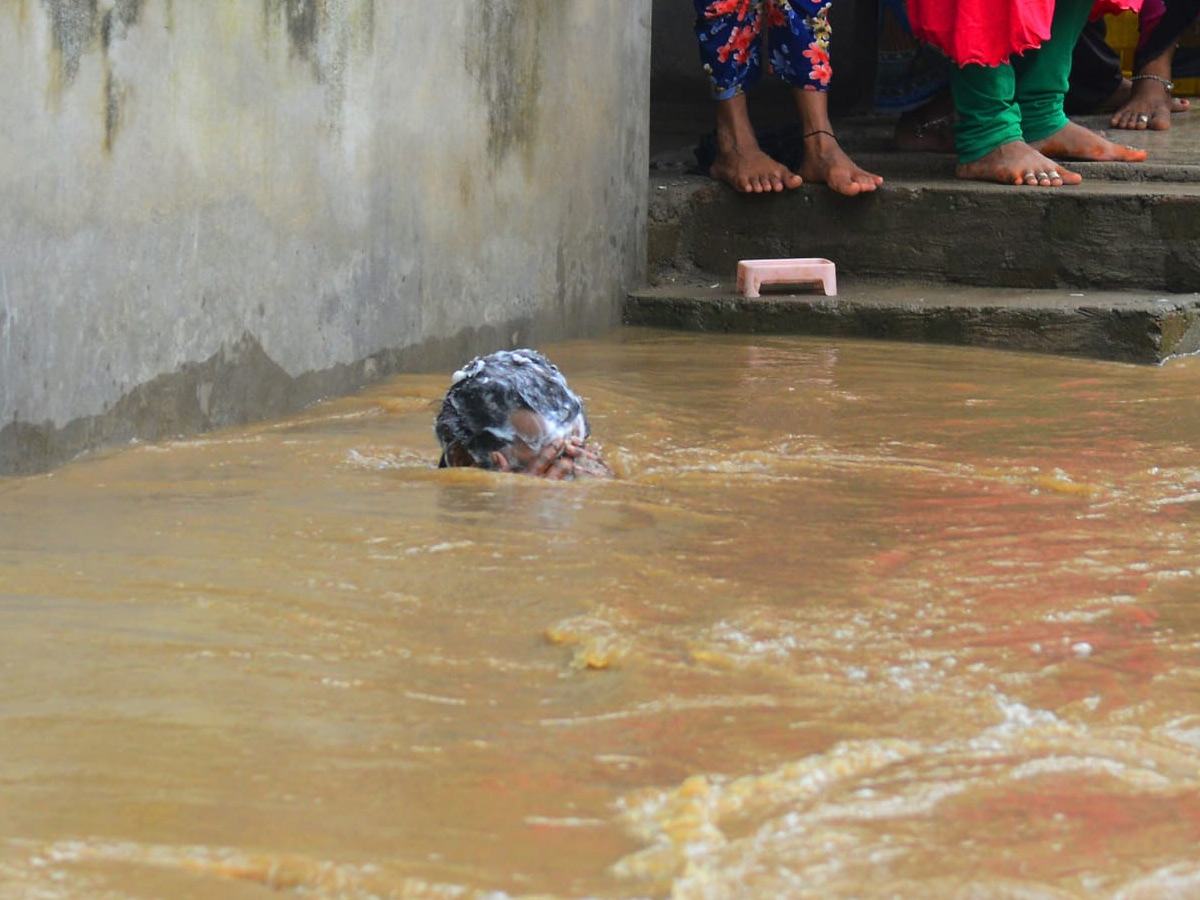 Godavari Flood Affect in Konaseema District Photo Gallery - Sakshi18