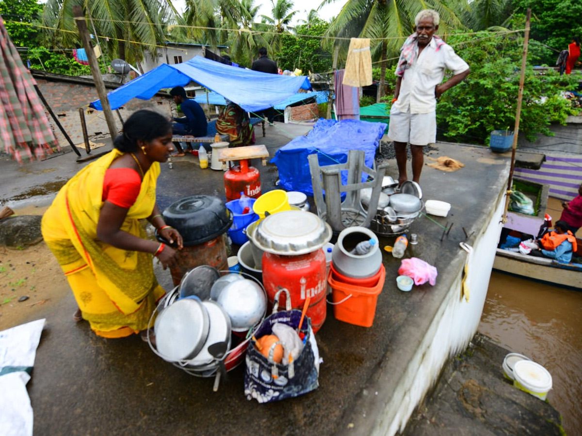 Godavari Flood Affect in Konaseema District Photo Gallery - Sakshi26