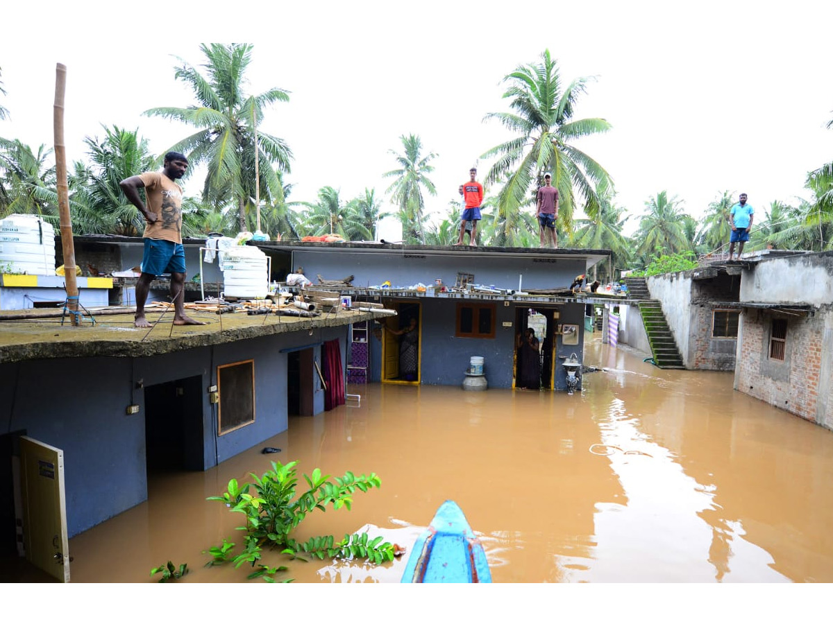 Godavari Flood Affect in Konaseema District Photo Gallery - Sakshi37