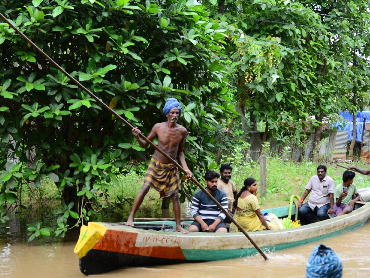 Godavari Flood Affect in Konaseema District Photo Gallery - Sakshi8