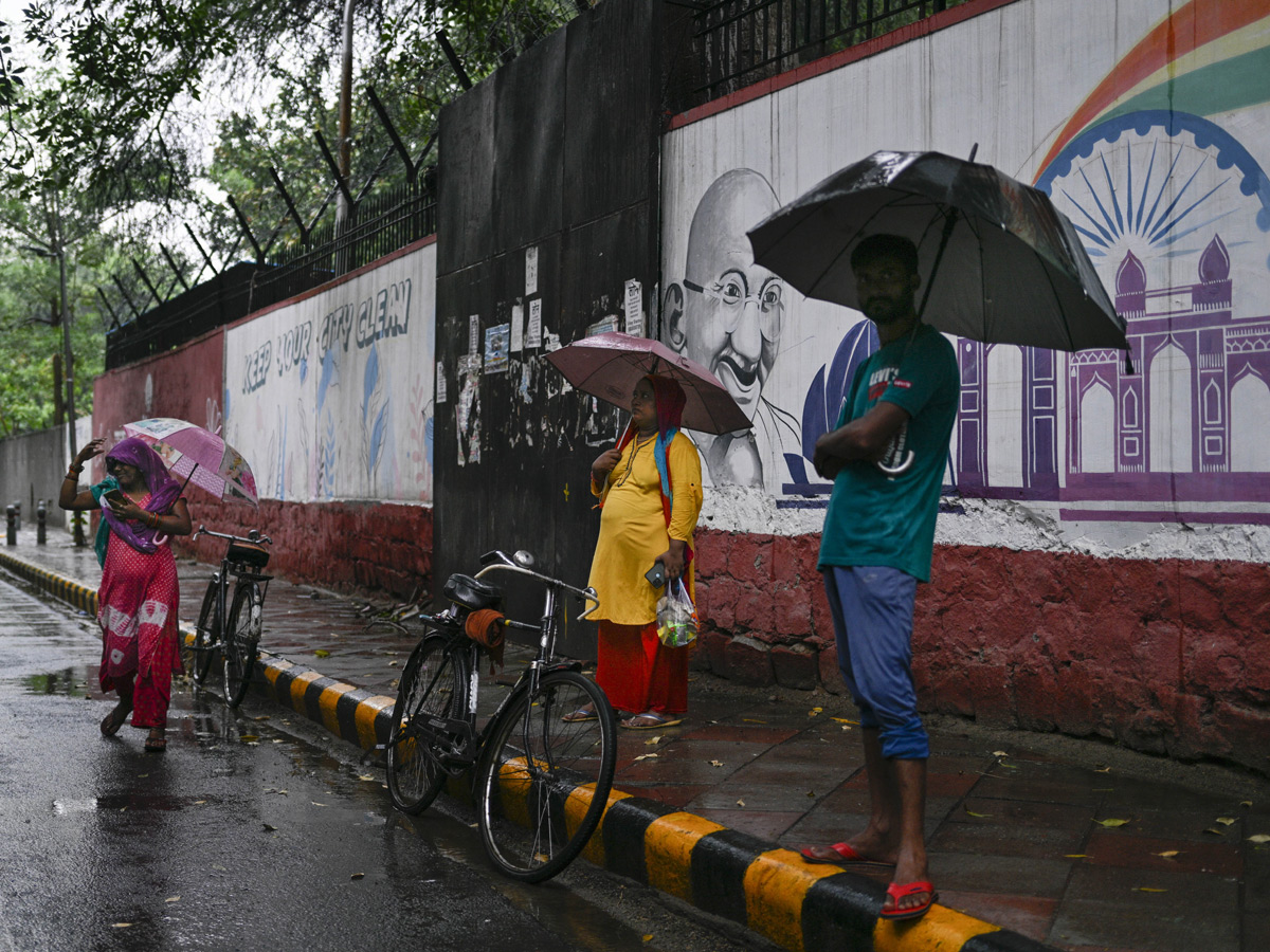 Heavy Rain In Delhi Photo Gallery - Sakshi5