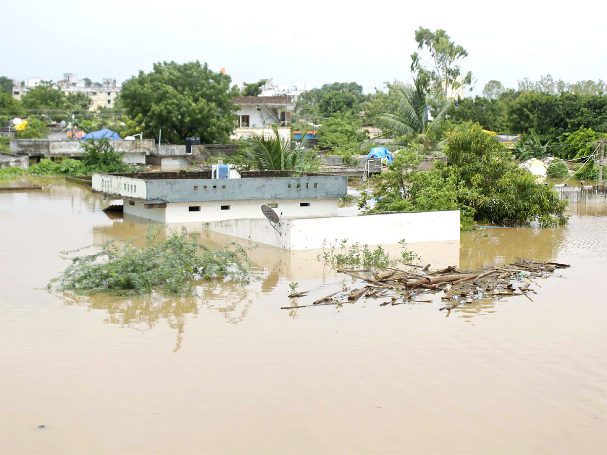 Telangana Heavy Rains: Bhadrachalam Godavari Floods Latest Photos - Sakshi1