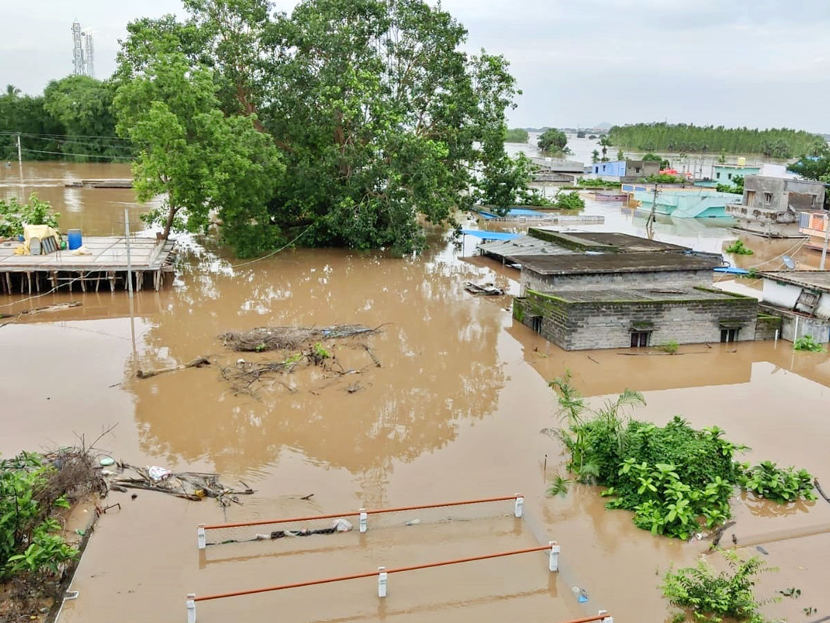 Telangana Heavy Rains: Bhadrachalam Godavari Floods Latest Photos - Sakshi10