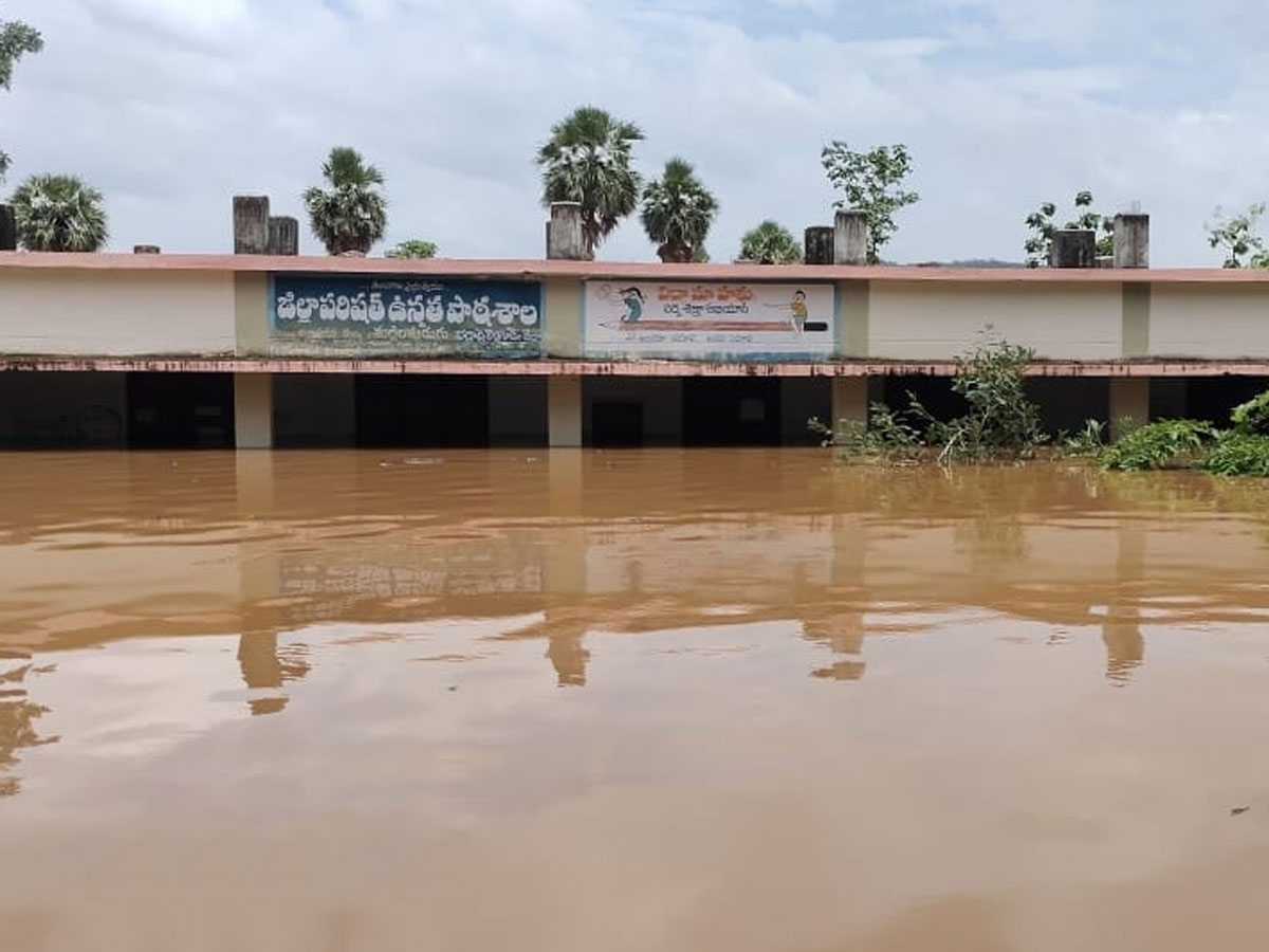 Telangana Heavy Rains: Bhadrachalam Godavari Floods Latest Photos - Sakshi11