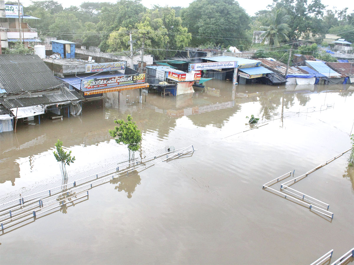 Telangana Heavy Rains: Bhadrachalam Godavari Floods Latest Photos - Sakshi26