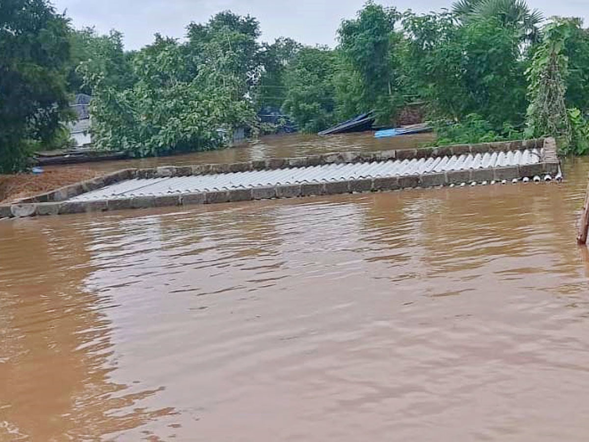 Telangana Heavy Rains: Bhadrachalam Godavari Floods Latest Photos - Sakshi34