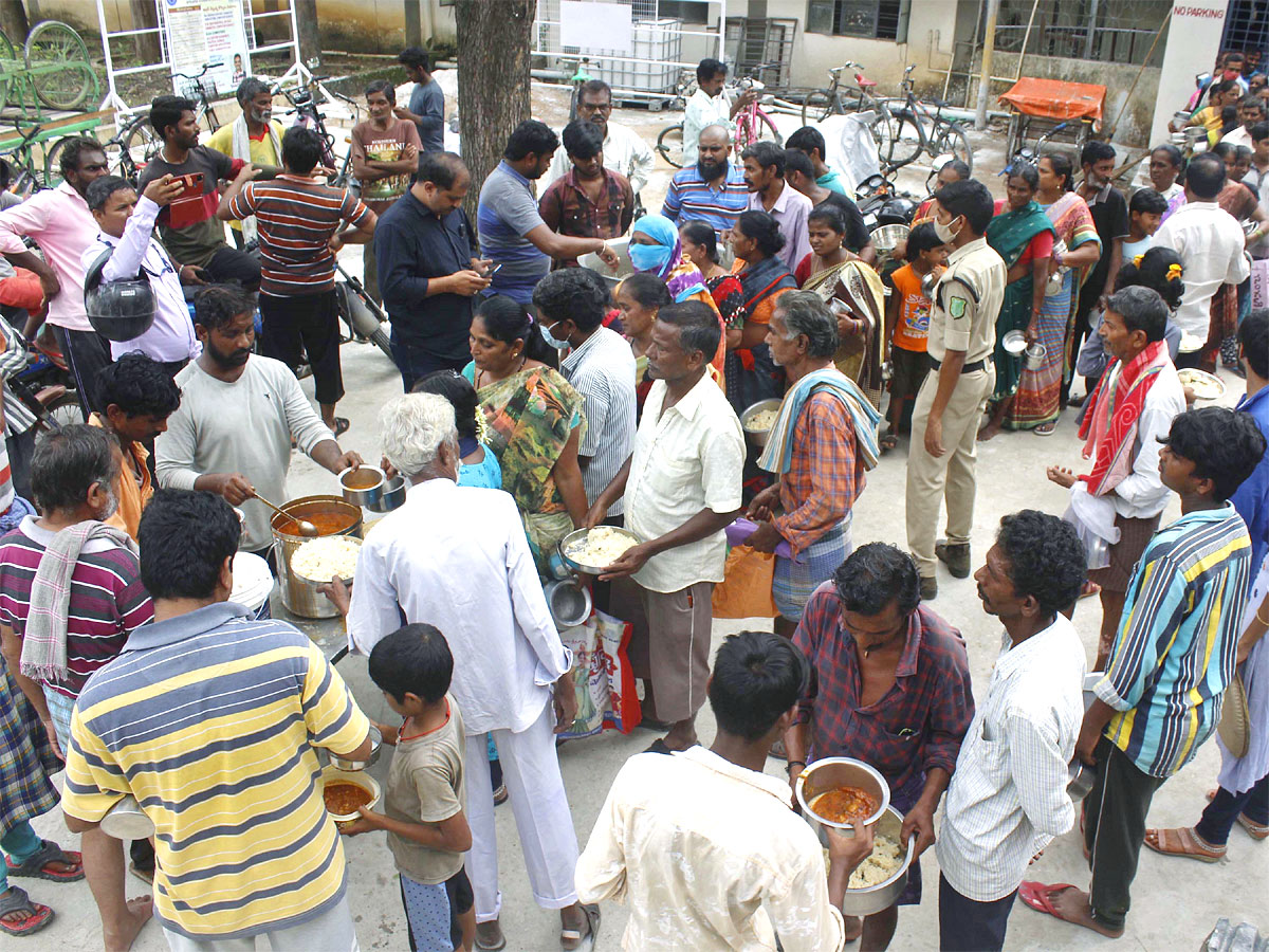 Telangana Heavy Rains: Bhadrachalam Godavari Floods Latest Photos - Sakshi35