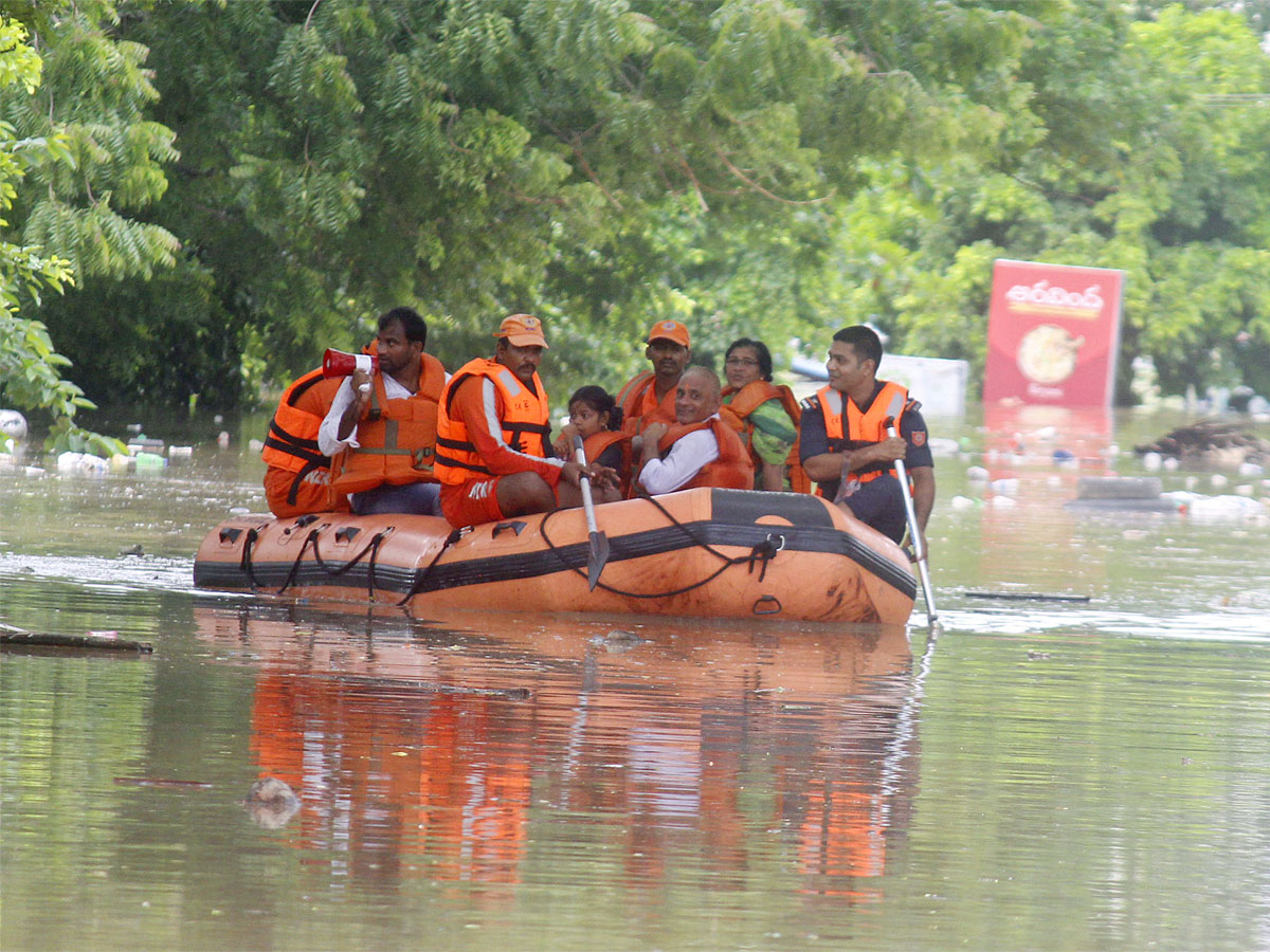 Telangana Heavy Rains: Bhadrachalam Godavari Floods Latest Photos - Sakshi39