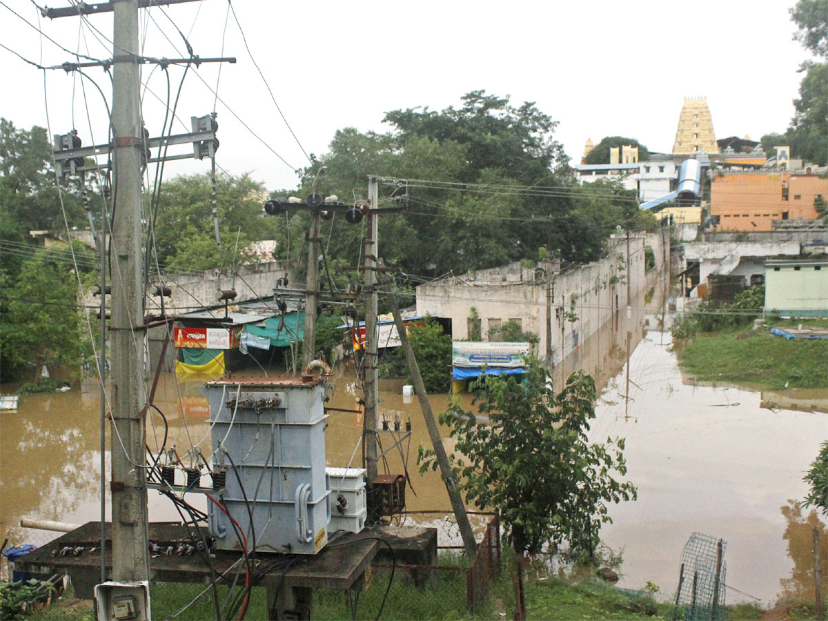 Telangana Heavy Rains: Bhadrachalam Godavari Floods Latest Photos - Sakshi41