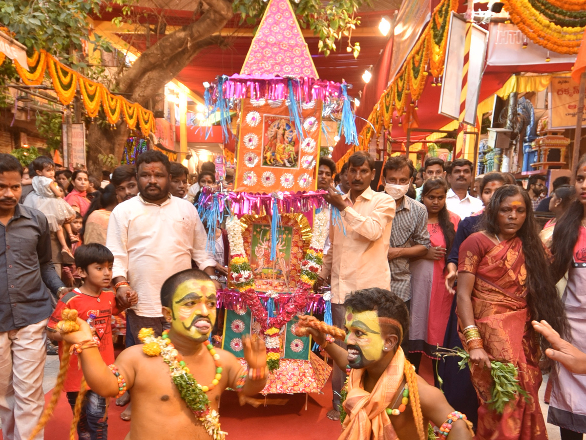 Secunderabad Ujjaini Mahankali Bonalu Photo Gallery - Sakshi9