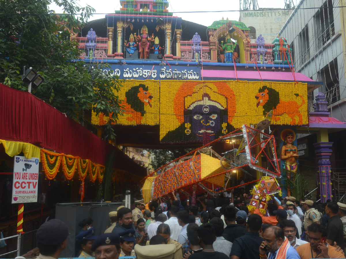 Secunderabad Ujjaini Mahankali Bonalu Photo Gallery - Sakshi17