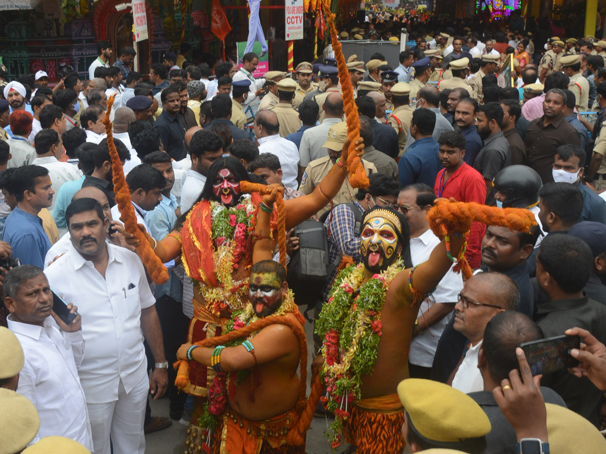 Secunderabad Ujjaini Mahankali Bonalu Photo Gallery - Sakshi19