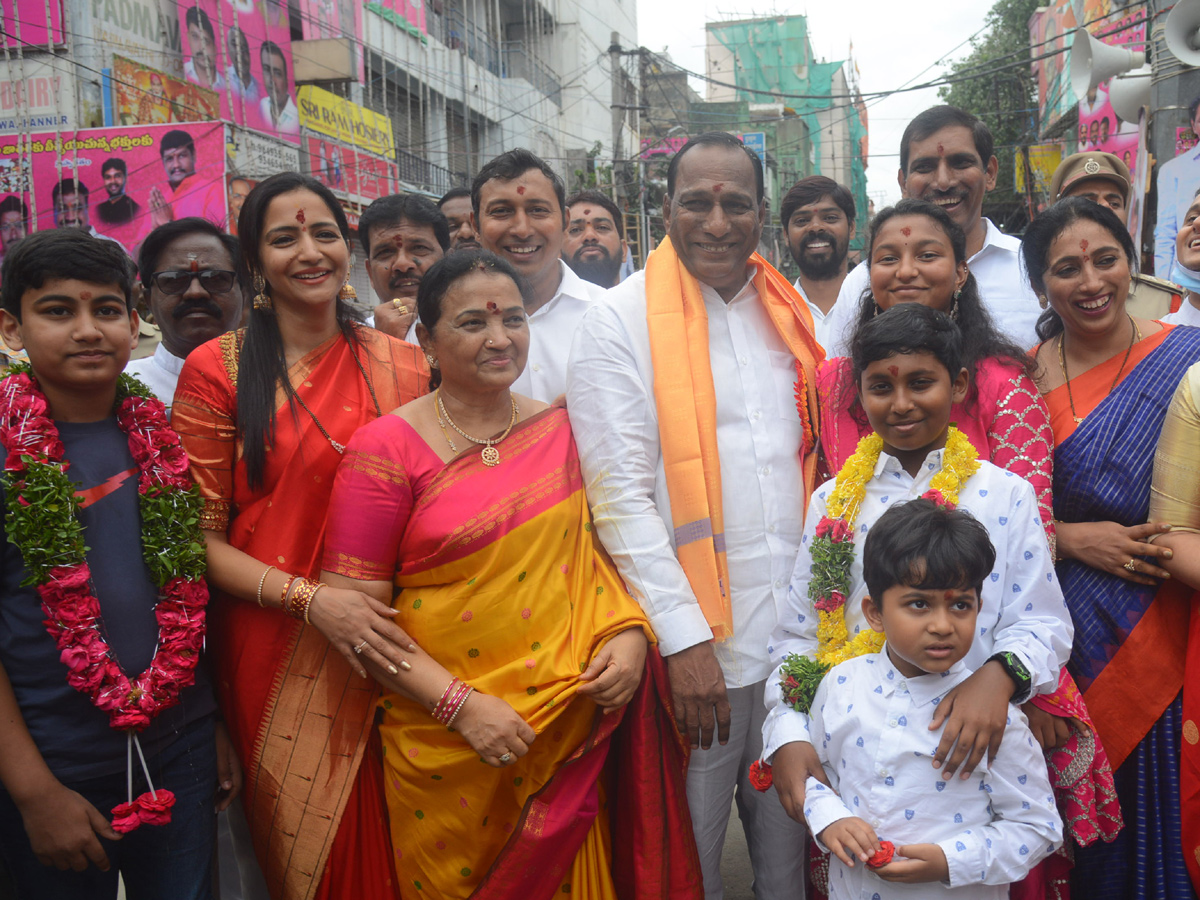 Secunderabad Ujjaini Mahankali Bonalu Photo Gallery - Sakshi48