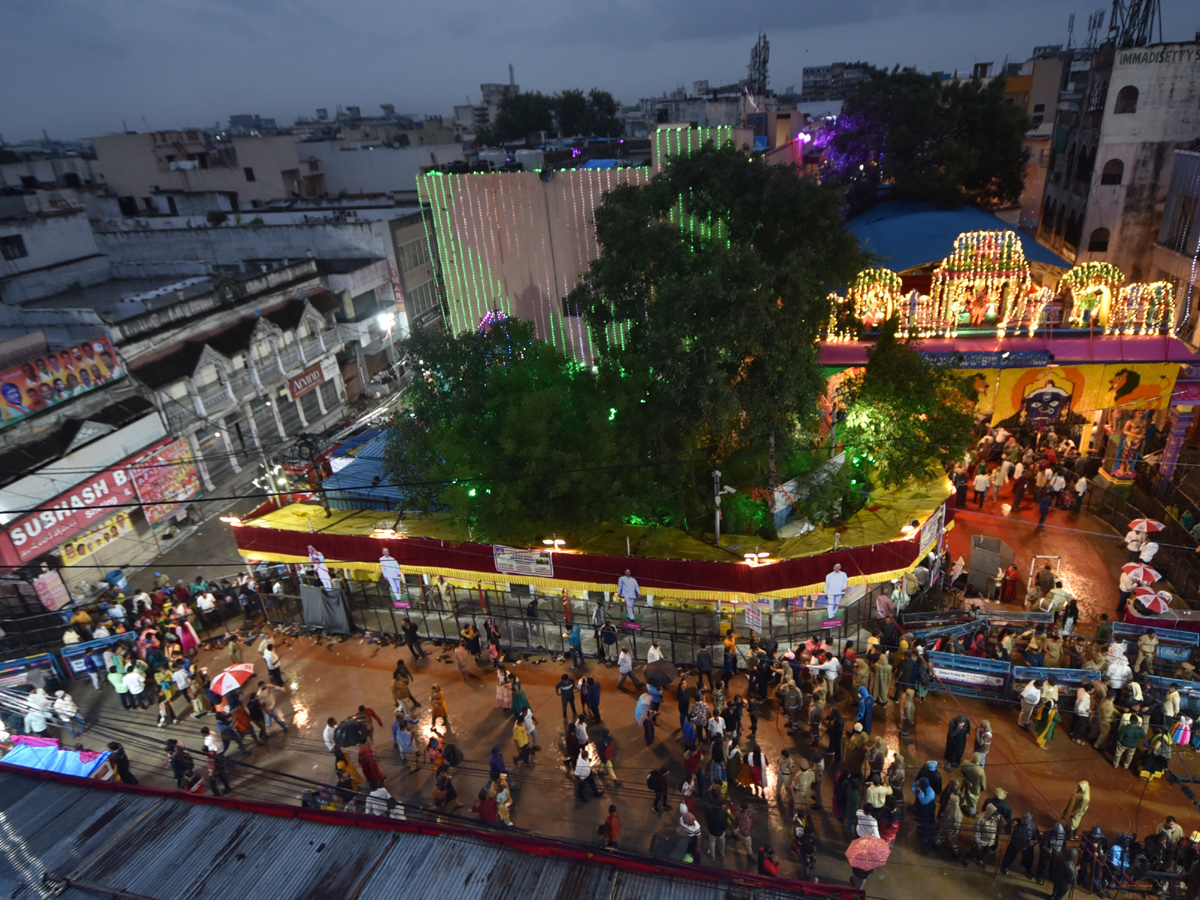 Secunderabad Ujjaini Mahankali Bonalu Photo Gallery - Sakshi8