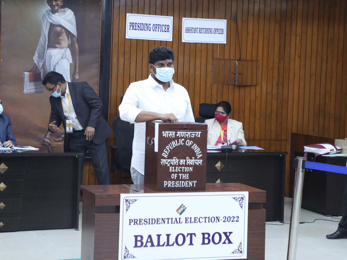 presidential polls 2022 Photo Gallery - Sakshi31