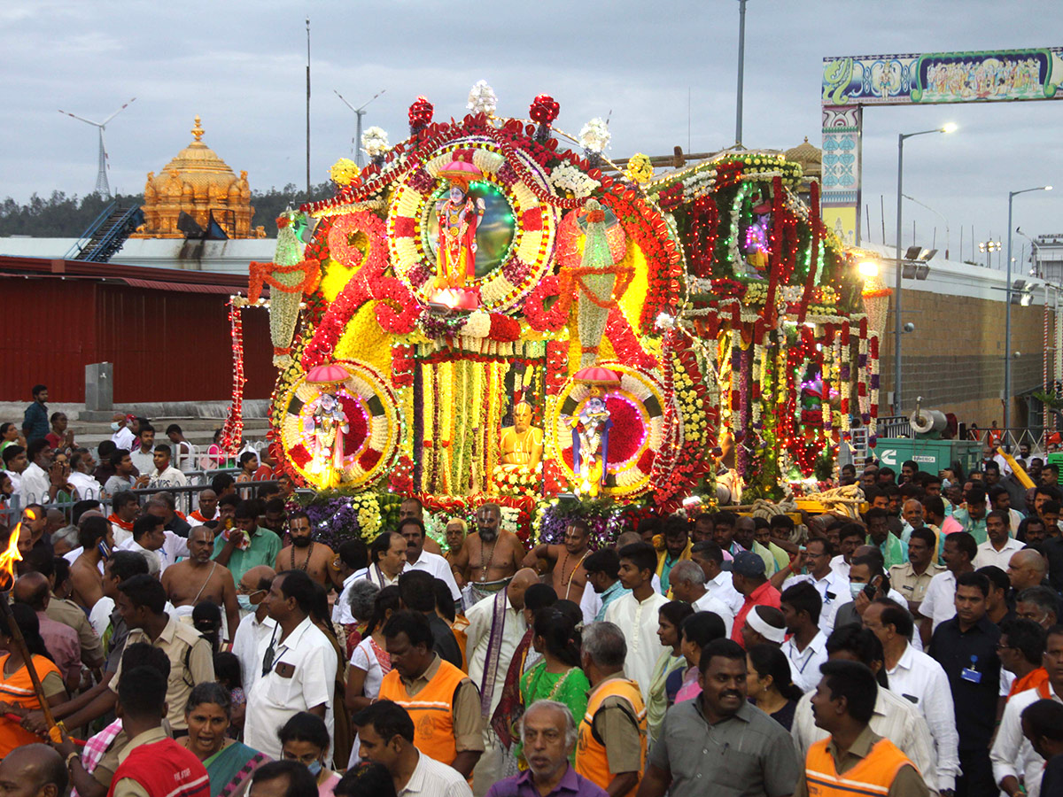 Anivara Asthanam annual festival observed at Tirumala temple - Sakshi1