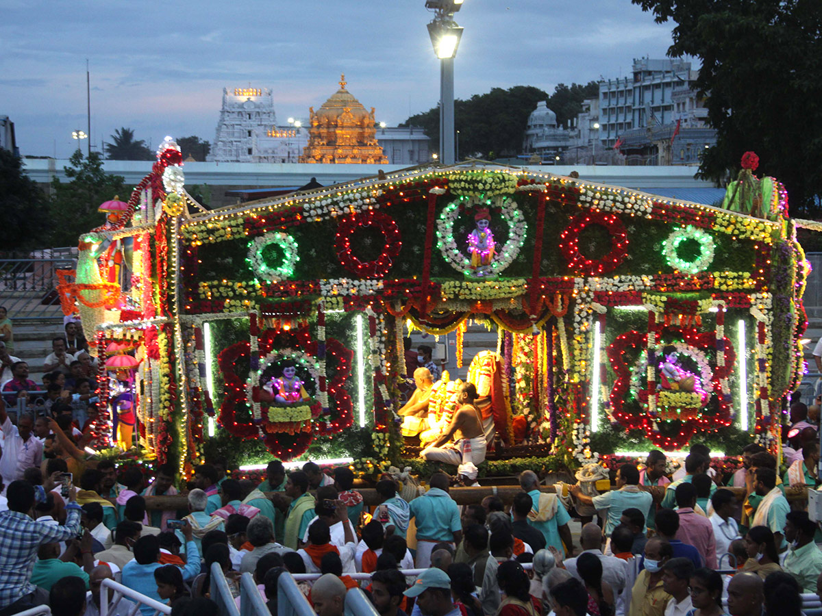 Anivara Asthanam annual festival observed at Tirumala temple - Sakshi21