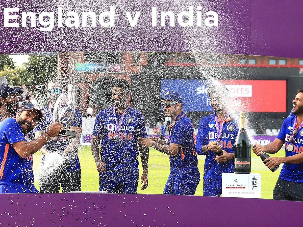 India vs England 3rd ODI Highlights Photos - Sakshi4