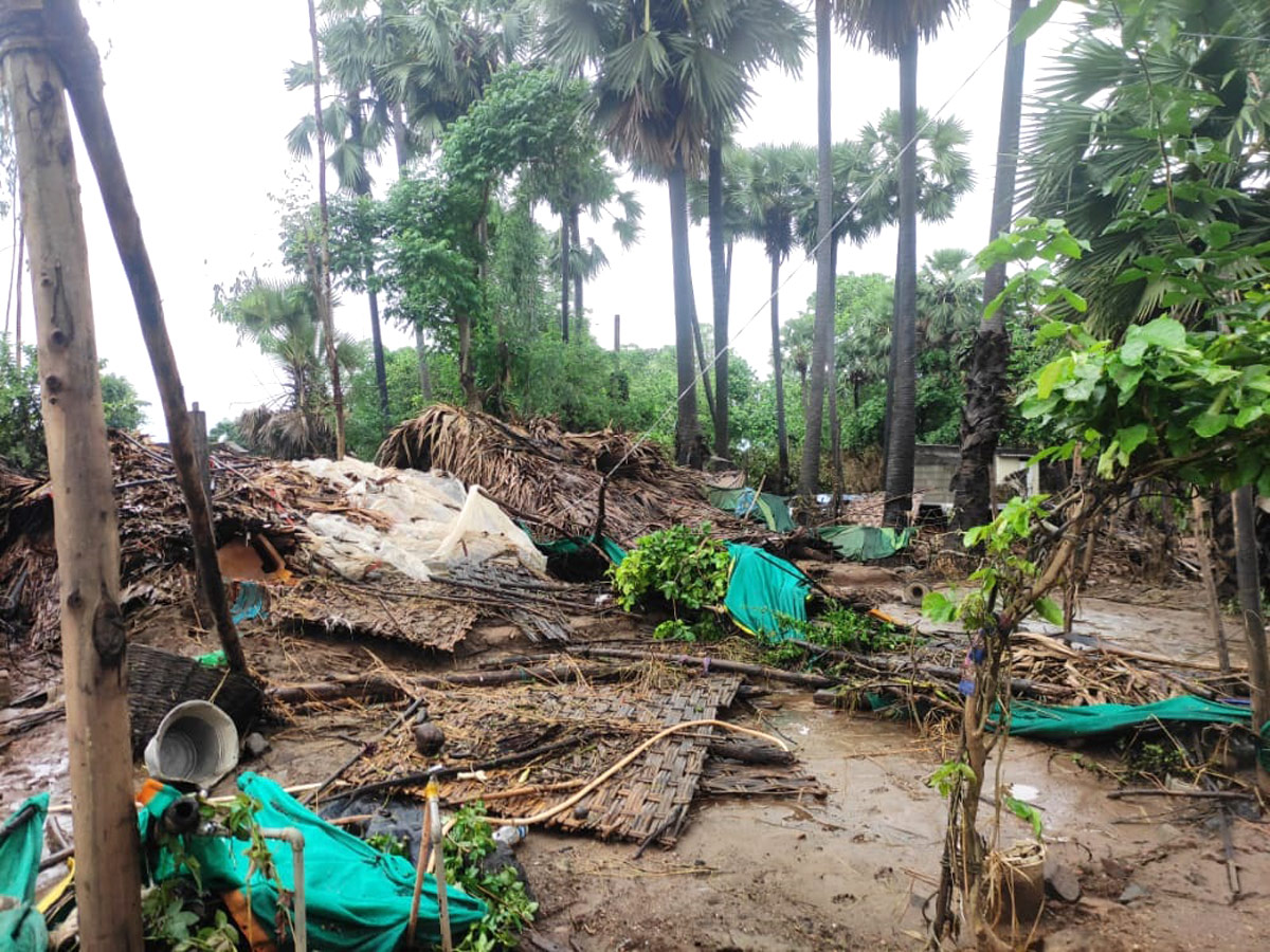 Badrachalam: People Cleaning Up After Godavari Floods 2022 - Sakshi22