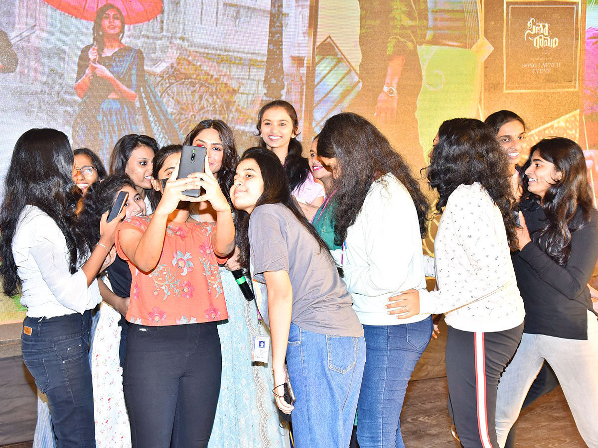 Sita Ramam Movie song Launch at Mallareddy Women College - Sakshi27