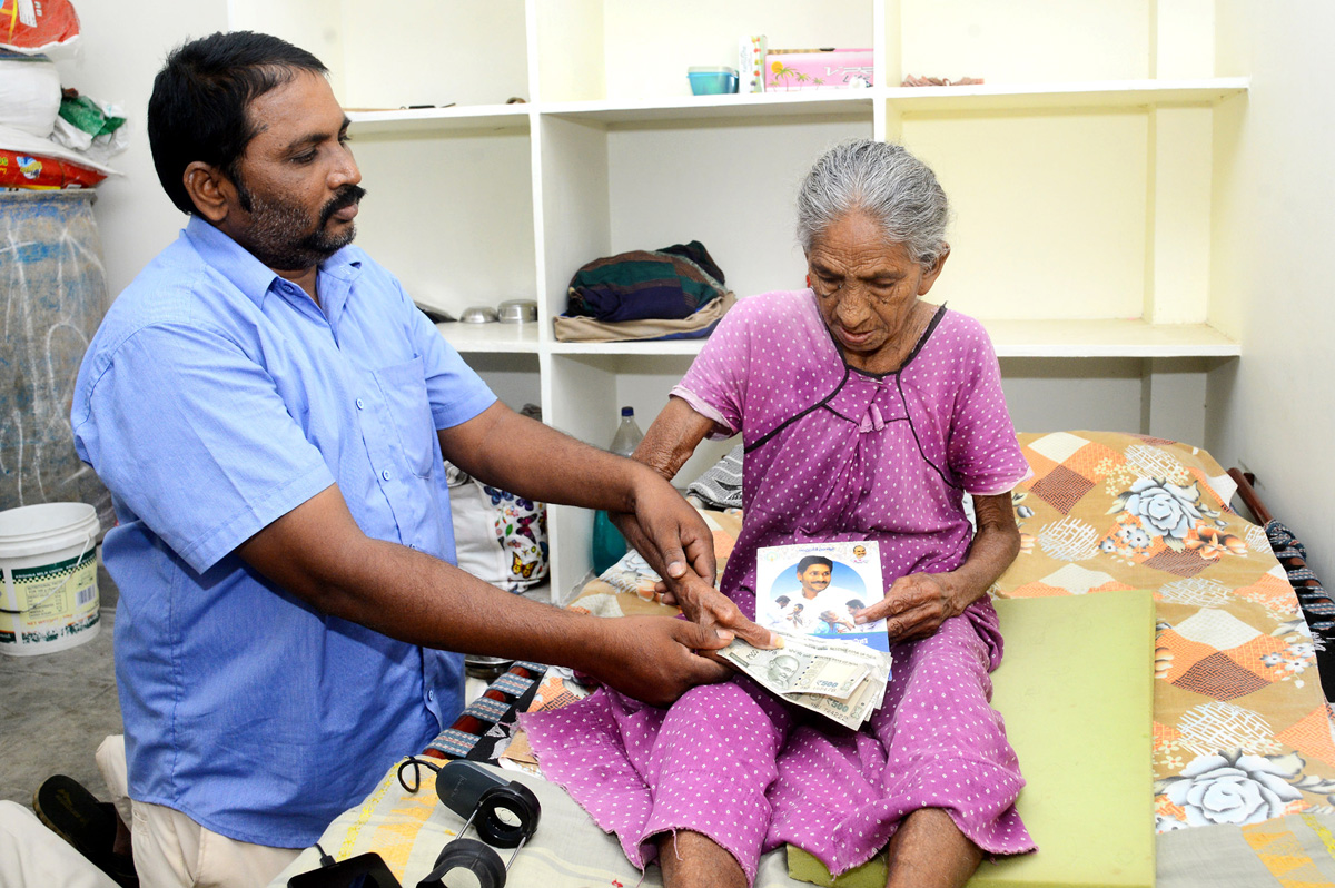 YSR Pension Kanuka Distribution in AP - Sakshi27