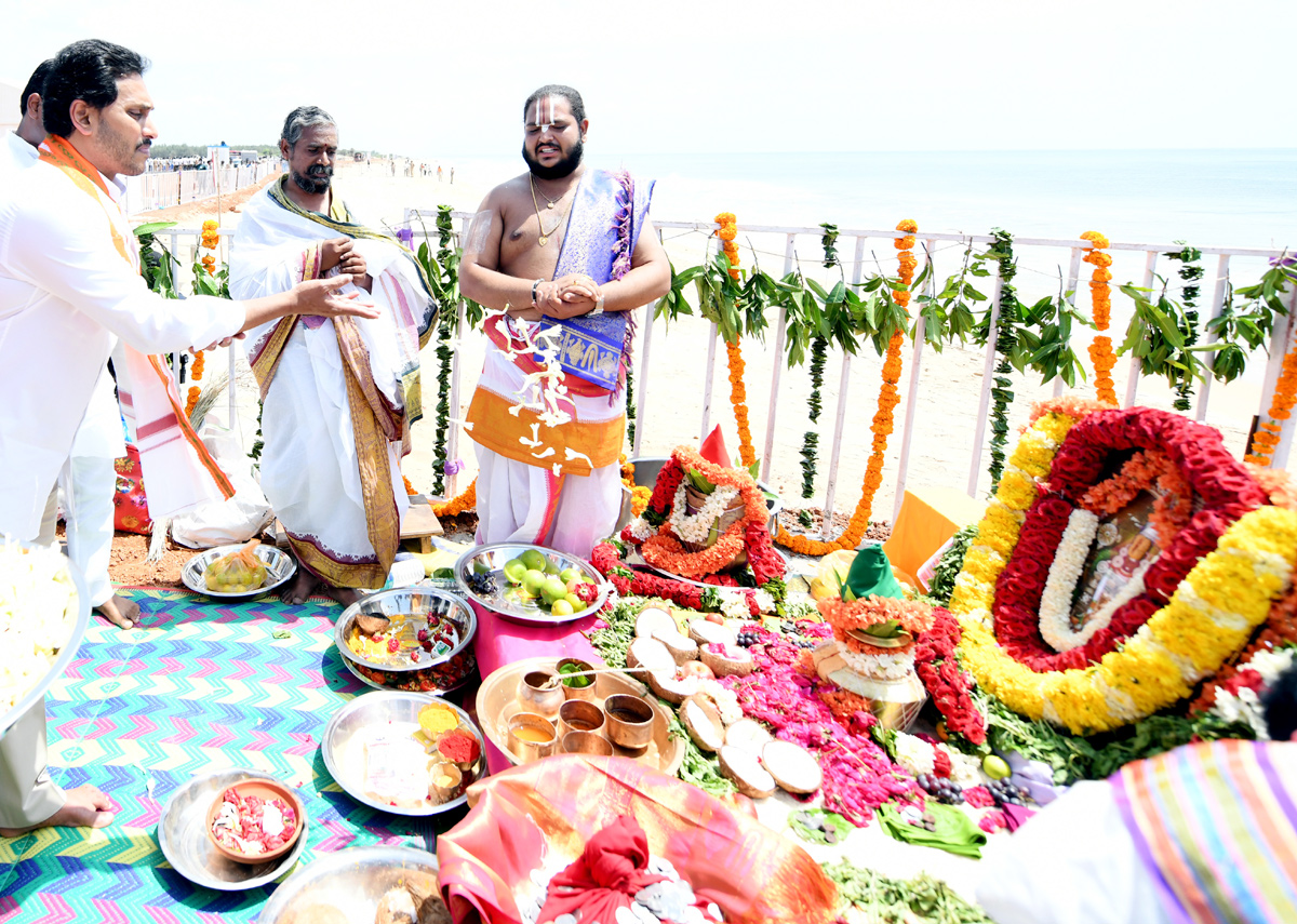 AP CM YS Jagan at Ramayapatnam Port Bhoomi Pooja  - Sakshi7